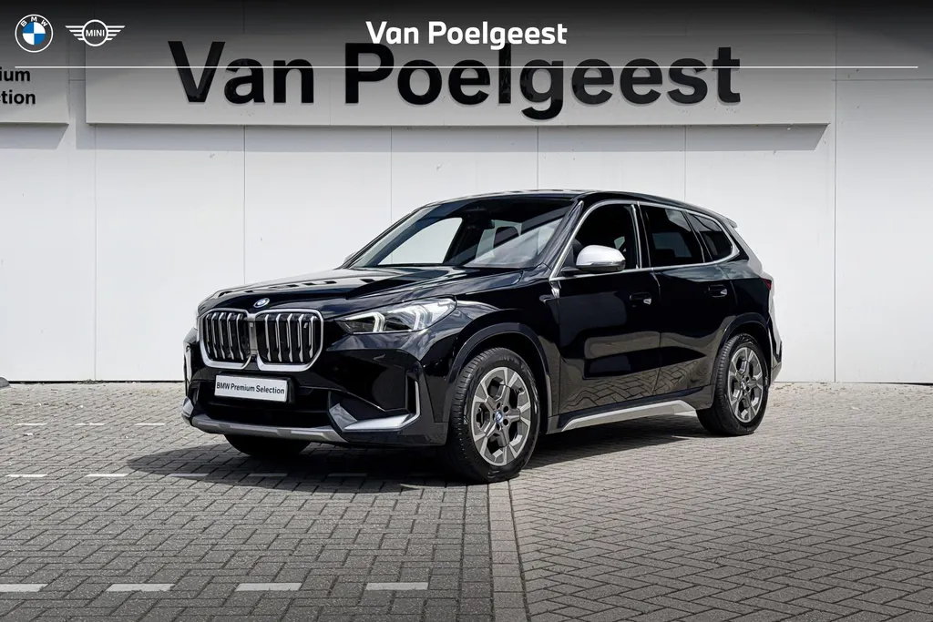 BMW iX1 xDrive30