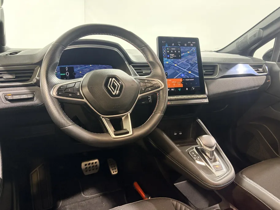 Renault Captur 145PK E-Tech Full Hybrid Esprit Alpine Automaat | Harman Kardon Audio | Stuurwielverwarming | 360 Camera | Parkeersensoren | Apple CarPlay/Android Auto | Navi | Climate Control | Adaptive Cruise Control |