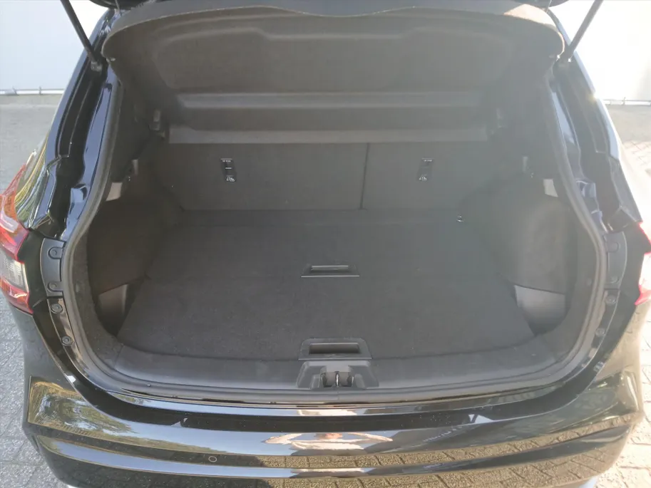 Nissan QASHQAI 1.3 DIG-T Tekna Plus Dynamic / Leder / Panoramadak / Add. Cruisecontrol! /