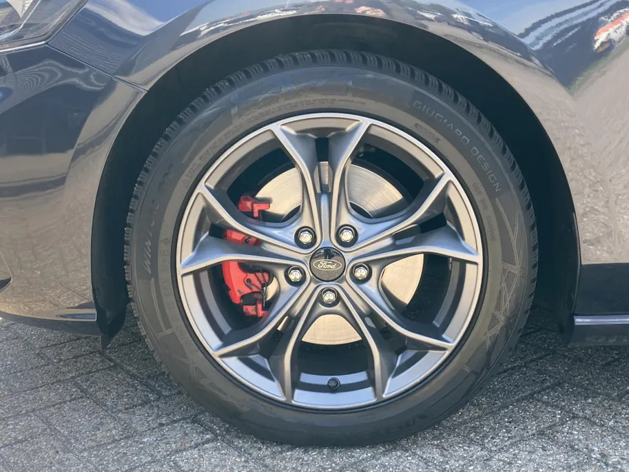 Ford Focus 1.0 EcoBoost 125 pk Hybrid ST Line X Wagon Trekhaak - Navigatie - B&O -Apple Carplay/ Android Auto - Blue Panther Metallic - Elktrische achterklep