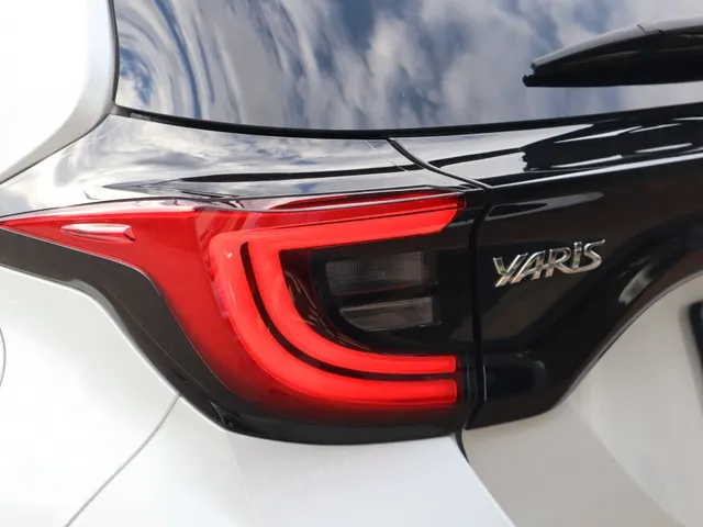 Toyota Yaris 1.5 Hybrid 130 GR Sport Plus PanoDak