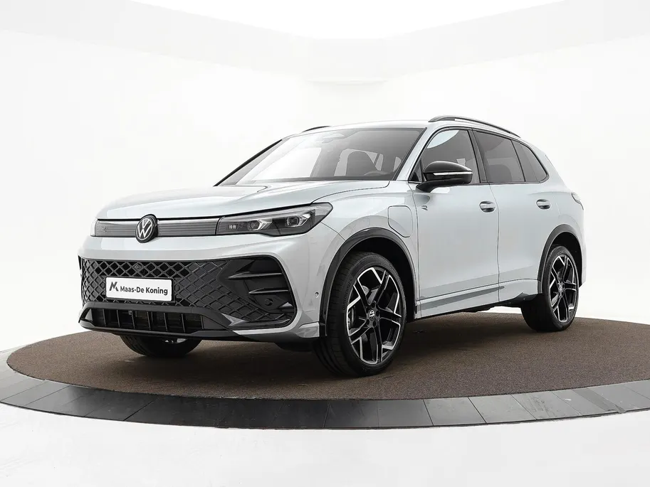 Volkswagen Tiguan 1.5 eHybrid 204pk DSG R-Line Edition · Trekhaak · 360 Camera ·  Matrix LED · Stuur- & Stoelverwarming · Garantie t/m 18-09-2030 of 100.000km
