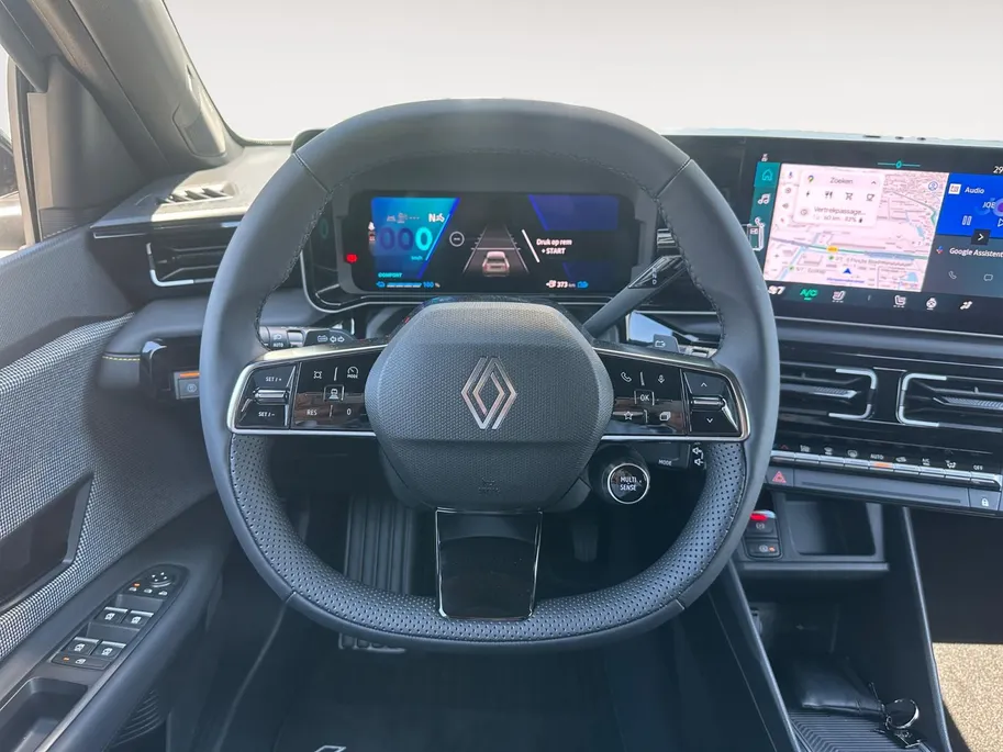 Renault 4 comfort range iconic 52 kWh | Stuur- & Stoelverwarming | Sfeerverlichting | Apple Carplay & Android Auto | Harman & Kardon Audio | Camera | Navigatie | Parkeersensoren | Rijdende Demo | Beschikbaar vanaf November 2026