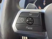 BMW 2 Serie Active Tourer 220i AUTOMAAT | Sensoren | Navigatie | Cruise | 360 Camera | Head-up display | Elektrisch verstelbare stoel | Apple Carplay/Android Auto