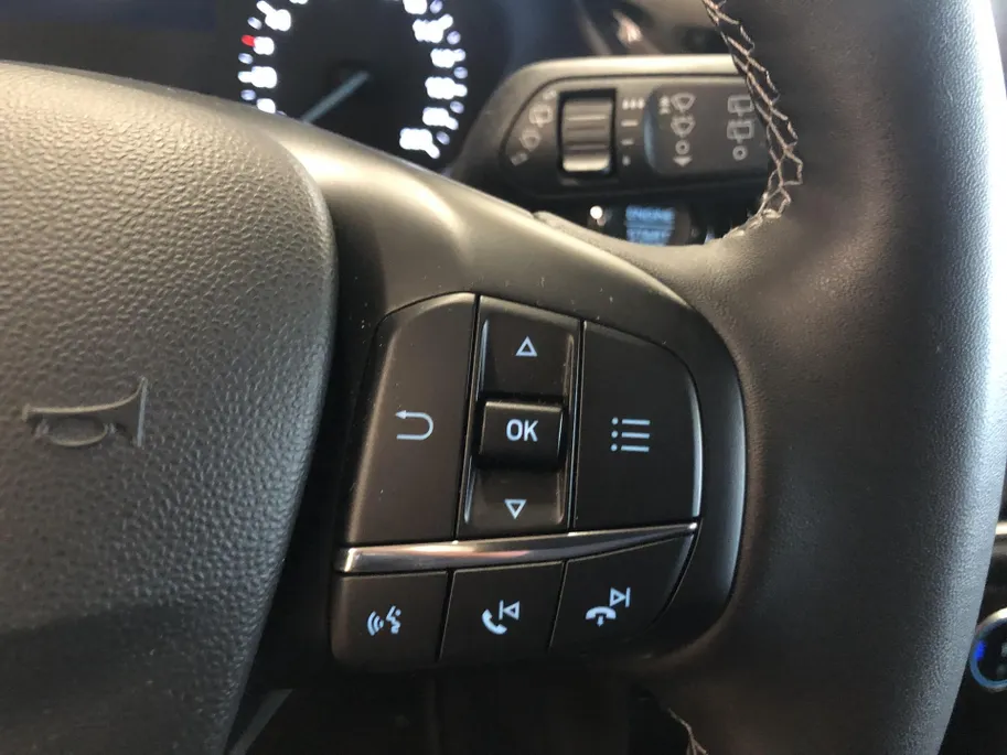 Ford Fiesta 1.0 EcoBoost Hybrid Titanium