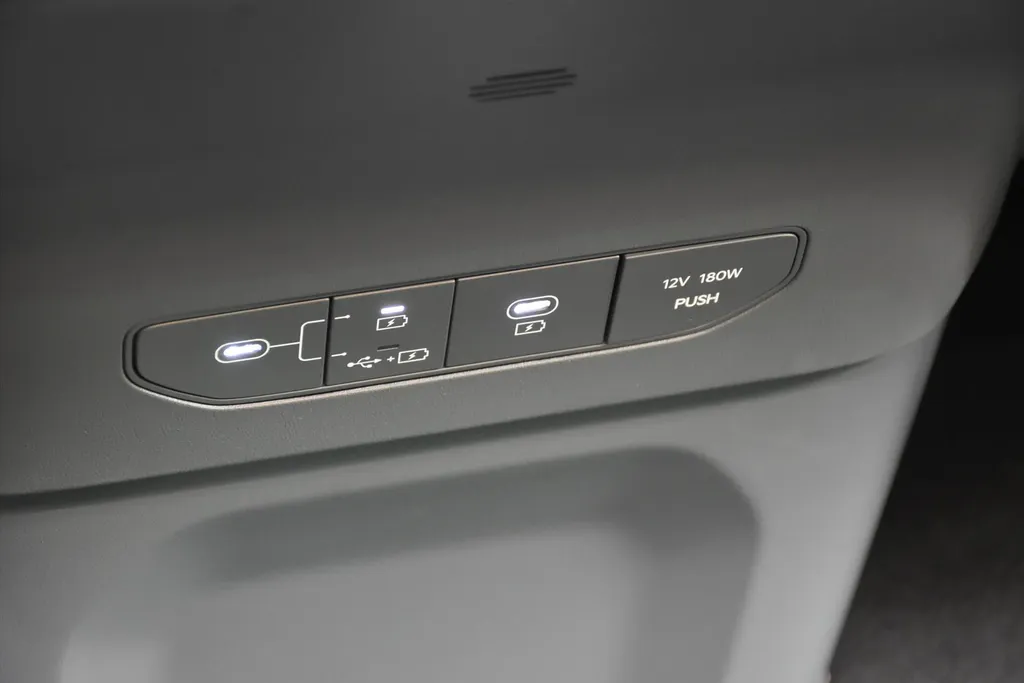 Kia EV9 99,8kWh 384pk AWD Dual Motor GT-Line DSM NIEUW - STAAT IN BESTELLING