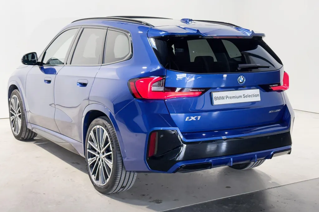 BMW iX1 xDrive30 67 kWh M Sport Edition