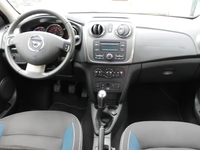 Dacia Sandero 0.9 TCe 10th Anniversary | airco | cruise control | lichtmetalen velgen