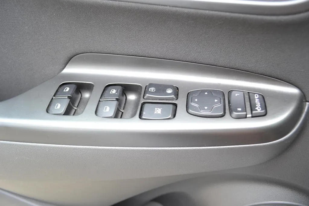 Hyundai Kona 1.6 GDI HEV COMFORT|NAVI|CARPLAY|PDC|CLIMA