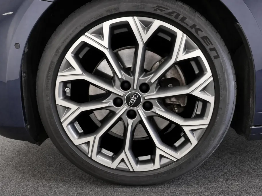 Audi A6 Avant 2.0 367pk e-hybrid Quattro S edition Competition · Wegklapbare Trekhaak · B&O Audio · 360 Camera · Elek. voorstoel · Matrix LED · 20'' Inch · Garantie t/m 29-07-2030 of 100.000km
