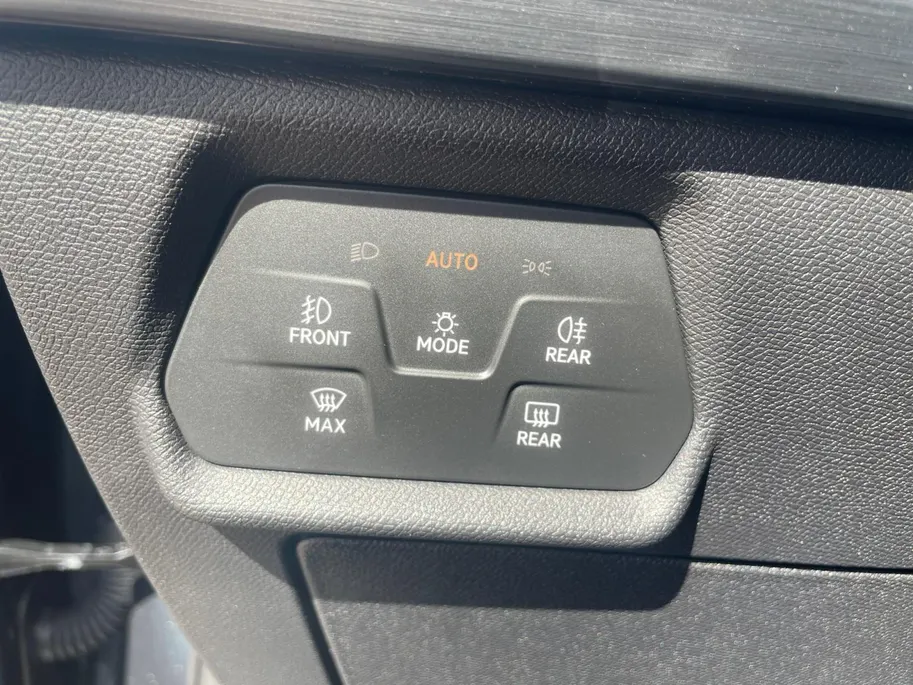 CUPRA Formentor 1.4 TSI e-Hybrid *Automaat*Navi+Camera*Climate Control*Winter Pack*Adapt. Cruise Control*Keyless Entry*Elekt. Achterklep*Zeer nette auto!