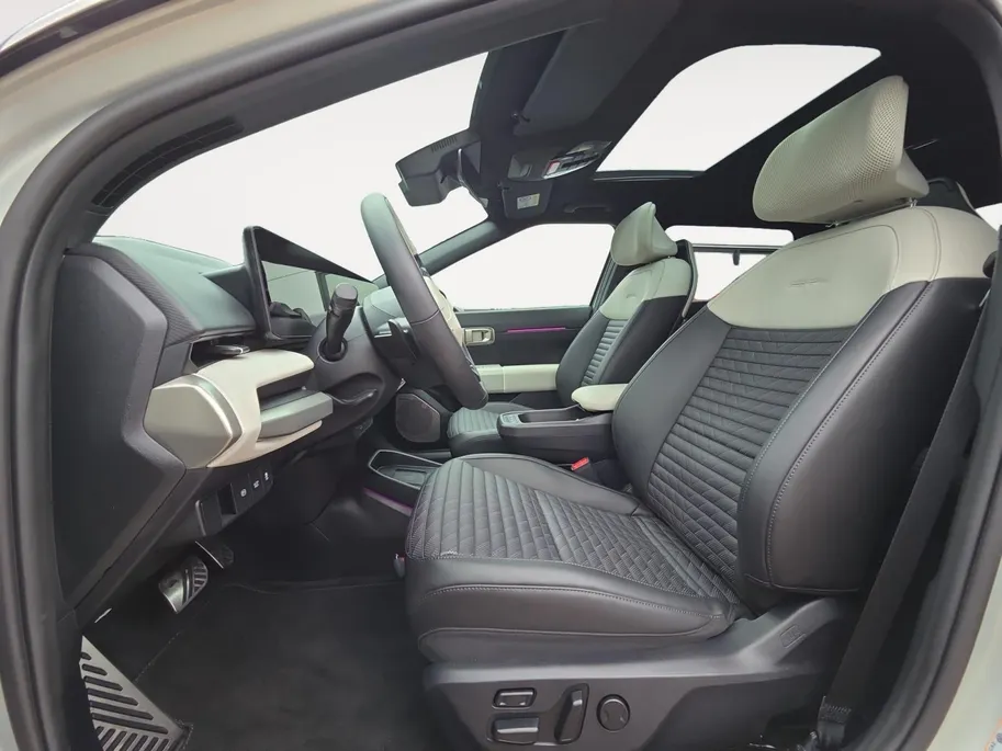 Kia EV4 GT-PlusLine 81.4 kWh Meest luxe uitvoering | 204 PK | Metallic lak | Fabrieksgarantie t/m 6-9-2032 + 3x 1 jaar*| NAP