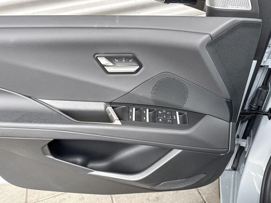 BMW iX3 40 eDrive 83 kWh
