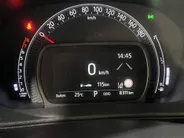 Toyota Aygo X 72PK VVT-i S-CVT Premium Automaat | 1e eigenaar | JBL Audio | Navi | Apple CarPlay/Android Auto | Adaptive Cruise Control | Licht & Regen Sensor | Lichtmetalen Velgen | Keyless Entry |