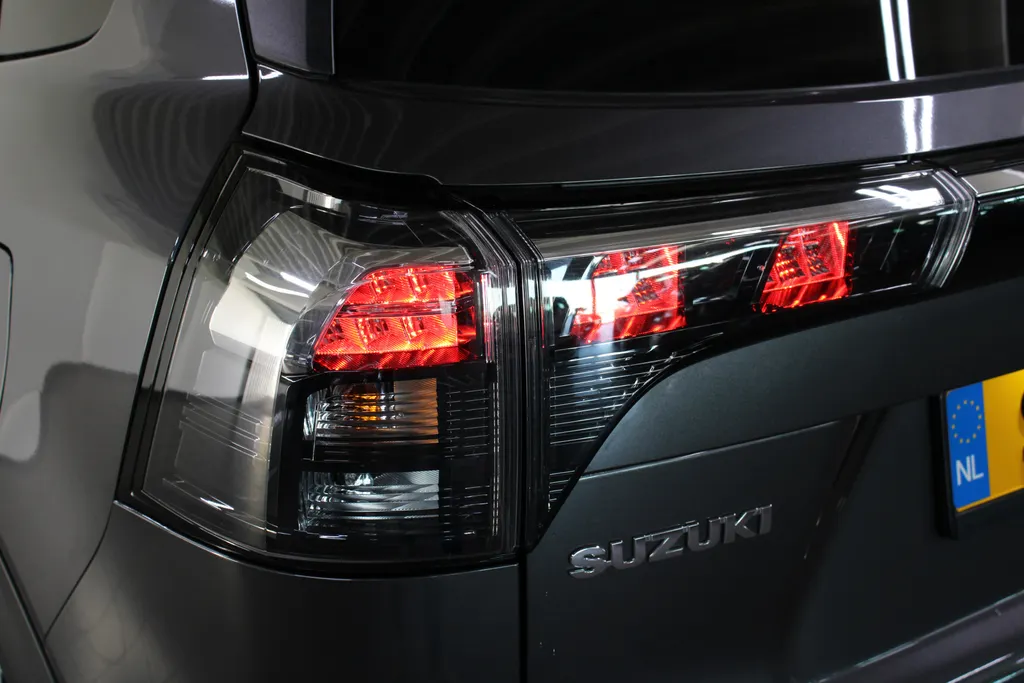 Suzuki S-Cross 1.4 Boosterjet Style Smart Hybrid / Pano. / 360° Camera / Navigatie / Adaptive cruise control /