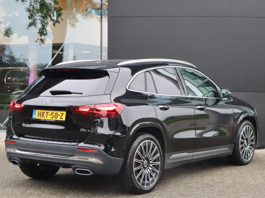 Mercedes-Benz GLA 180 AMG Line l Keyless l Achteruitrij camera l Stoelverwarming