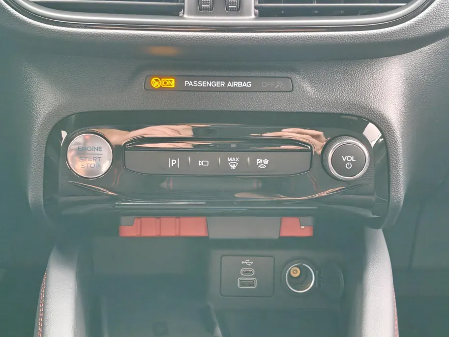Ford Kuga 2.5 PHEV ST-Line DEMO | 69 km elektrisch rijbereik | trekhaak elektrisch | 360 graden camera