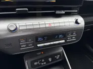 Hyundai Kona 1.6 GDI HEV Comfort Smart | Stuur-/ Stoelverwarming | Climate Control | Navigatie | Achteruitrijcamera | Parkeersensoren voor en achter | Apple Carplay/ Android auto |