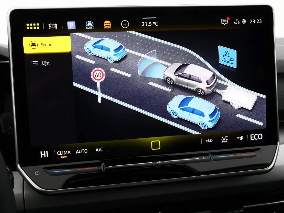 Volkswagen Golf Life Edition 1.5 eHybrid 204 PK 6 versn. DSG · Achteruitrijcamera · Draadloze telefoonlader · Comfort pakket ·