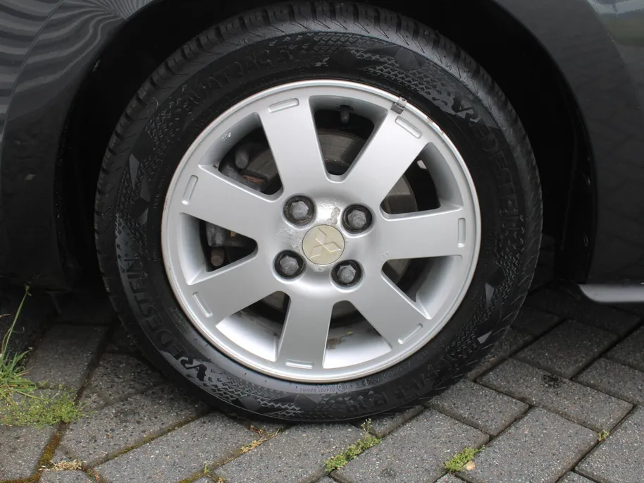 Mitsubishi Space Star 1.0 Intense | Keyless entry | 14' LM | Cruise | Clima | Licht- & regensensor |
