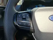 Ford Puma ST-Line | Stoel- stuur en voorruitverwarming | Trekhaak | Kantel / schuifdak | Adaptieve led koplampen | All weather banden