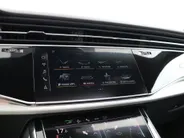 Audi Q8 55 TFSIe 381pk Tiptronic Quattro Pro Line S · Panoramadak · 360 Camera · Wegklapbare Trekhaak · Apple/Android Car Play · Luchtvering · 21'' Inch ·