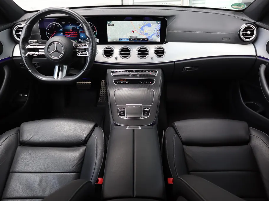 Mercedes-Benz E-Klasse 300 e Business Solution AMG l Keyless l Achteruitrij camera l Stoelverwarming l Dodehoekassistand