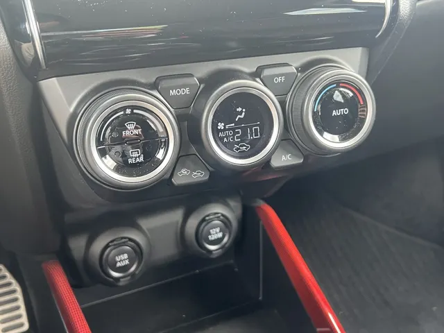 Suzuki Swift 1.4 Sport Smart Hybrid | Navi | Camera | 14483km