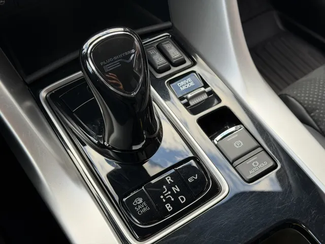 Mitsubishi Eclipse Cross 2.4 PHEV Intense+ | 360 Camera | Dodehoek | Navigatie |