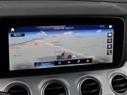 Mercedes-Benz E-Klasse Estate 300 e Business Solution AMG l Keyless l Achteruitrijcamera l Stoelverwarming l Ambiente lichtpakket