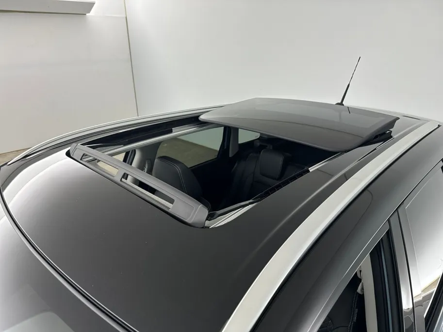 Suzuki Vitara 1.4 Style Smart Hybrid Automaat | Panoramadak | €2.000,- + €750,- voorraadkorting!