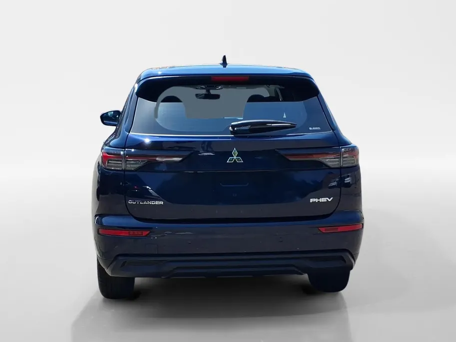 Mitsubishi Outlander 2.4 PHEV Pure | Showroomvoorraad model met 5.000 euro korting bij levering voor 30-6-2026  |Navigatie | Airco/ECC | L.M.Velgen | 8 jaar garantie