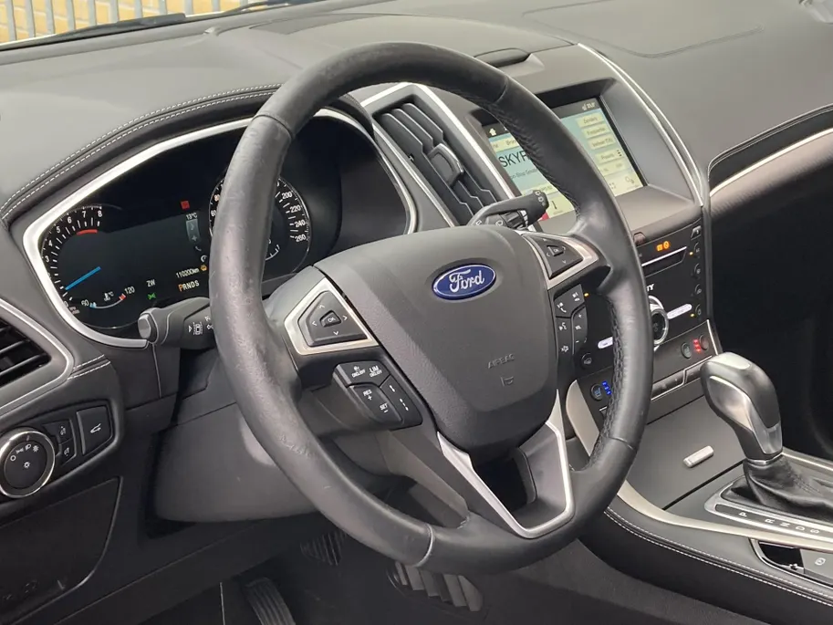 Ford S-Max 2.0 Vignale 7 persoons Lederen bekleding - 7-persoons - Panoramadak - Full Options