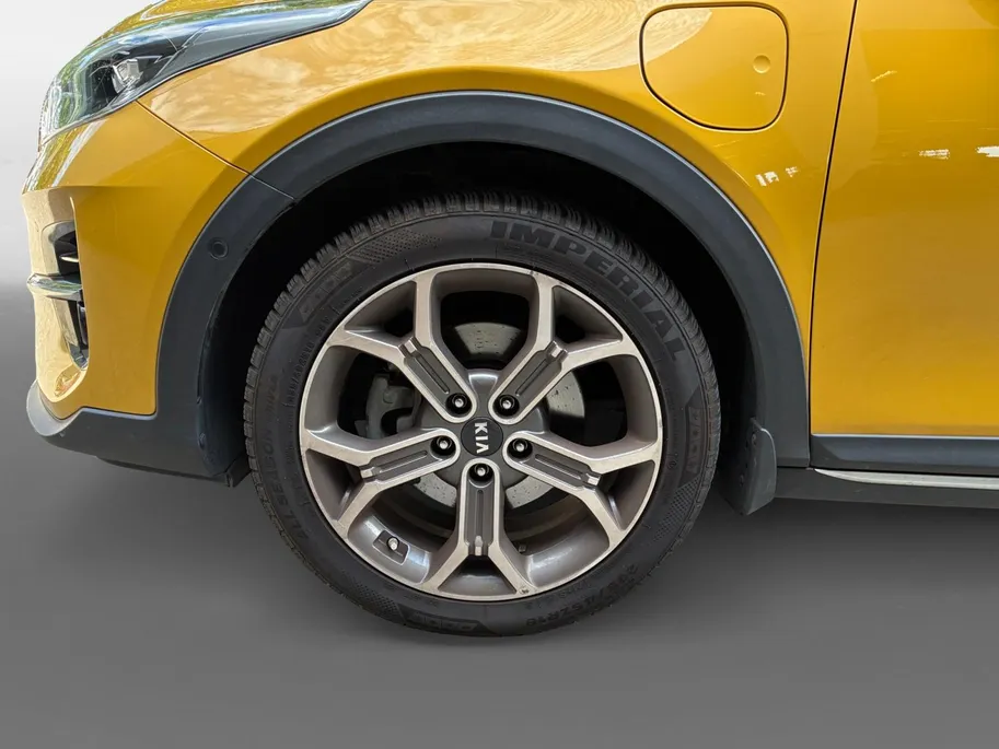 Kia XCeed 1.6 GDi PHEV DynamicPlusLine STOELVERWARMING | NAVI | LM VELGEN | TREKHAAK
