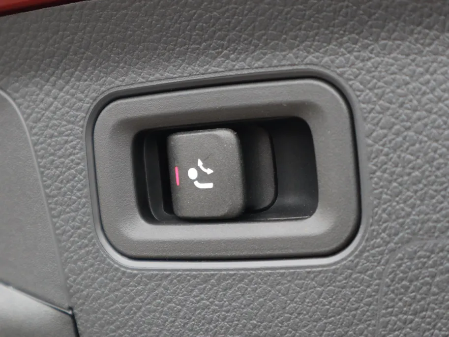 Mercedes-Benz A-Klasse 250 e Star Edition Luxury Line l Trekhaak l Keyless l Stoelverwarming