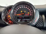 MINI Cooper 5-deurs Cooper S Chili Red John Cooper Works Uitvoering