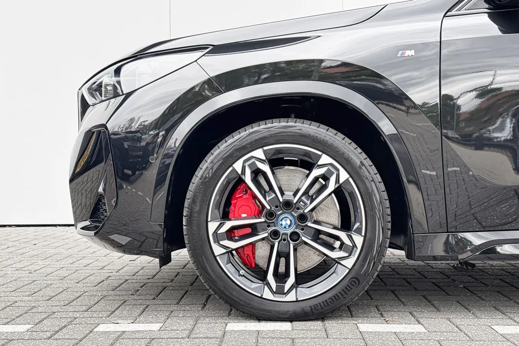 BMW iX1 eDrive20 67 kWh