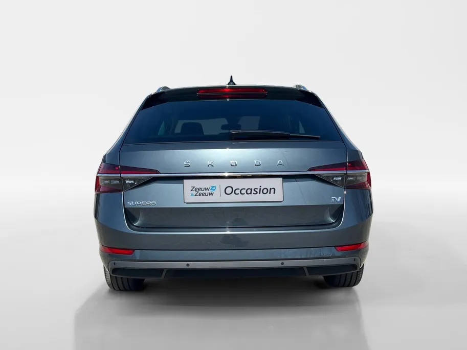 Škoda Superb Combi 1.4 TSI iV Business Edition Plus | Uniek lage km-stand | 360 camera | Adaptieve Cruise Control | Stoel- en stuurverwarming
