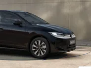 Volkswagen ID. Polo Life First Edition 52 kWh accu, 211 PK · Achteruitrijcamera · Voorstoelen en stuurwiel verwarmd ·