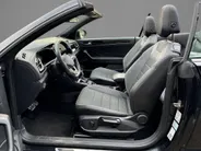Volkswagen T-Roc Cabrio 1.5 TSI 150pk DSG R-Line · Apple/Android Car Play · P-Sensoren · Stoel-& Stuurverwarming · Rij mode Selectie · 18'' Inch ·