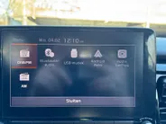 Kia Stonic 1.0 T-GDi MHEV DynamicLine | Climate Control | Camera | Cruise Control | LM Velgen | Apple Carplay | Android Auto