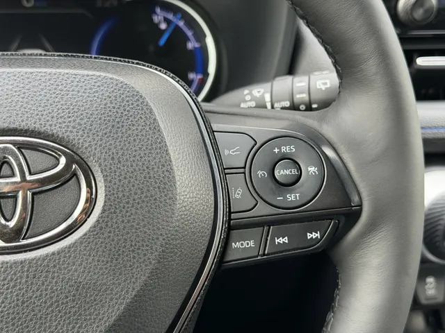 Toyota RAV4 2.5 Hybrid Bi-Tone | Stoel & stuurverwarming | Keyless