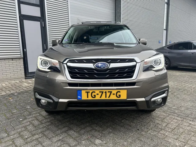 Subaru Forester 2.0 Luxury Plus Eyesight Automaat | Trekhaak | 17' LM Velgen | Climate Control | Elek. Schuif/Kantel Dak