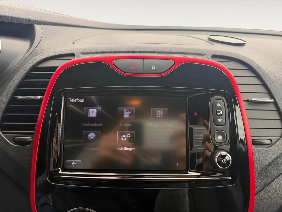Renault Captur 1.2 TCe Xmod | Automaat | Stoelverwarming | Volledig Dealer Onderhouden | Lederen Bekleding | Cruise & Climate Control | Bluetooth | Camera | Parkeersensoren | 12 Maanden BOVAG Garantie