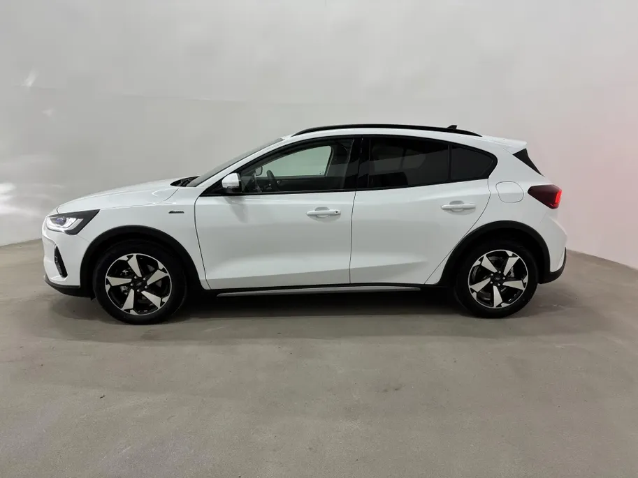 Ford Focus 1.0 EcoBoost Hybrid Active 125 PK | Automaat | Winterpack | Apple Carplay - Android Auto |  Full LED | Keyless Entry & Start |