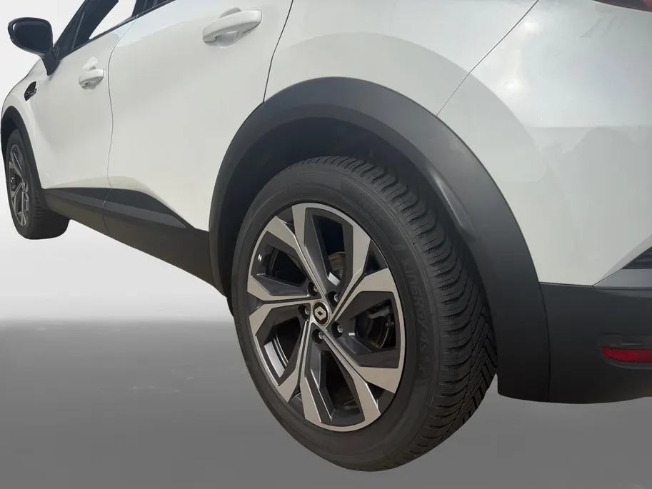 Renault Captur 1.6 E-Tech Hybrid 145 RS Line | Automaat | Full Hybride | Apple Carplay & Android Auto | Cruise & Climate Control | Camera | Parkeersensoren | Recent Onderhouden | 12 Maanden BOVAG Garantie