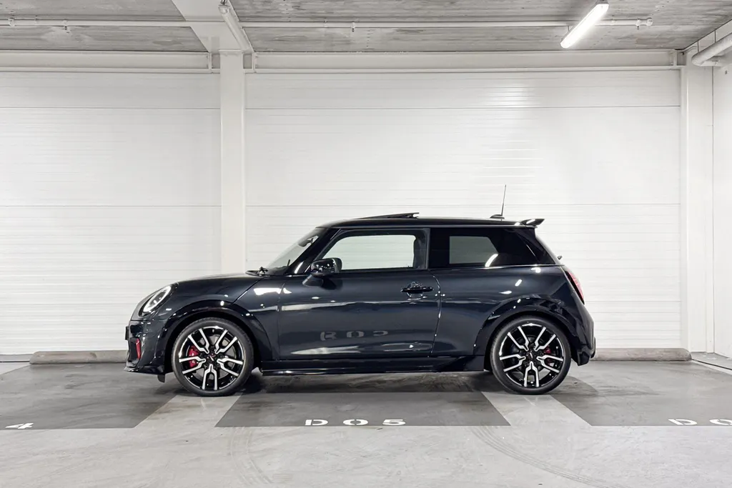 MINI Cooper 3-deurs JCW John Cooper Works