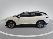 Volkswagen ID.4 Pro 77 kWh 174pk · Panoramadak · Inklap. Trekhaak · Warmtepomp · Matrix LED · Stuur- & Stoelverwarming · Apple/Android Car Play ·