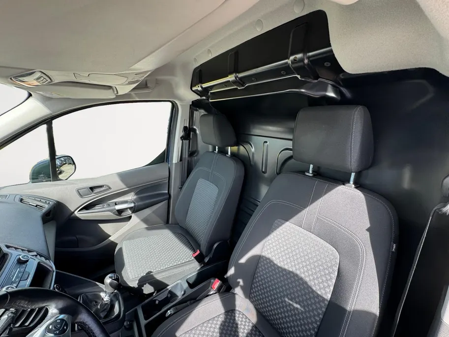 Ford Transit Connect 1.5 EcoBlue L1 Trend 100 pk | 2x schuifdeur | Navigatie | Achterklep met ruit | Cruise control | Voorruitverwarming | Verwarmde voorstoelen | Parkeersensoren