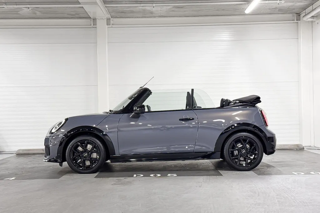 MINI Cooper Cabrio S John Cooper Works